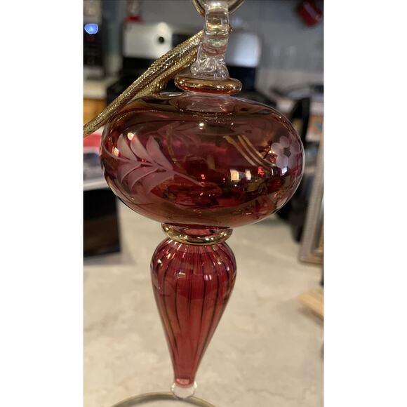 Vtg Art Glass Handblown Finial Cranberry Gold Etched Flowers Christmas Ornament